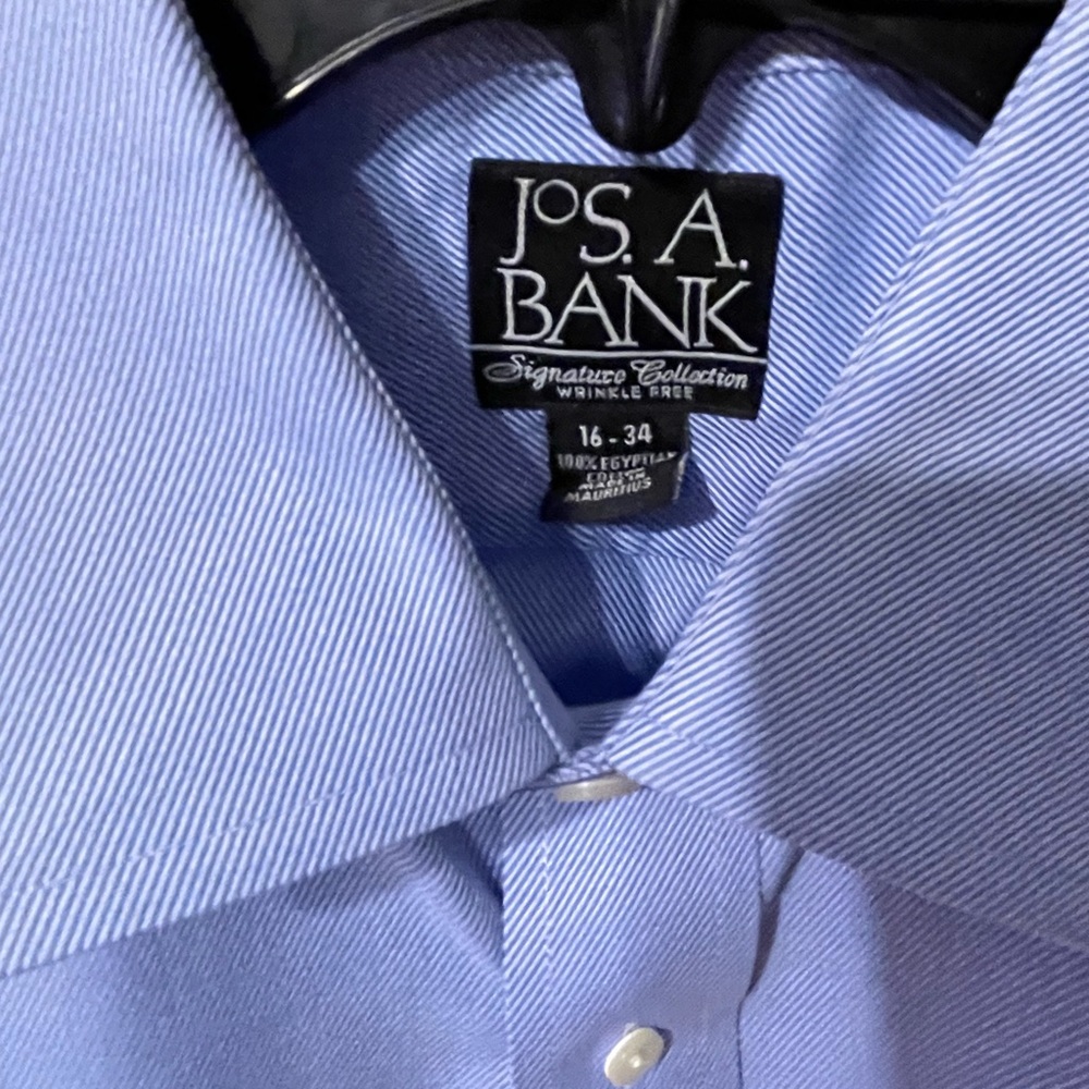 JoS.A.BANK SIGNATURE COLLECTION BOTTOM DOWN LONG SLEEVE DRESS SHIRT